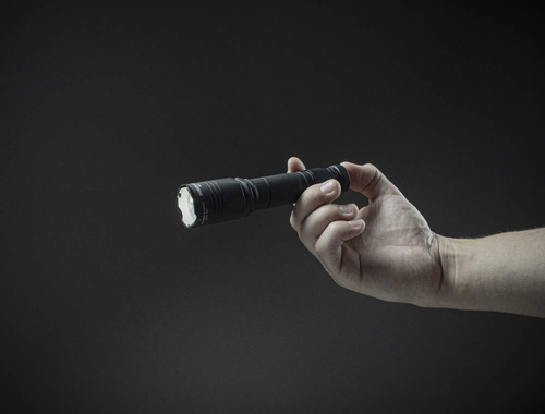 Armytek - Тактичний USB ліхтар Dobermann Pro Magnet - білий - 1500 люмен - F07501C. - Ліхтарики ручні - Ліхтарики