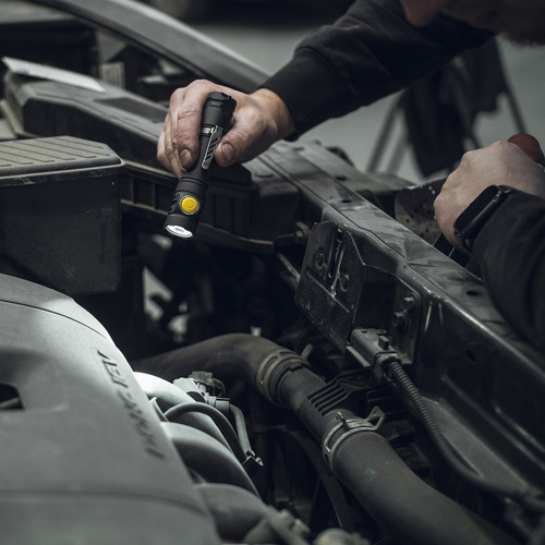 Тактические фонари - Armytek - Светодиодный фонарь Partner C2 - Белый свет - 1100 лм - 18650 - Черный - F07802C