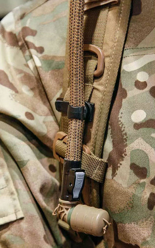 Туризм - Джерело - Магнітний затискач для систем гідратації - 2510600000A - Бутилки для води, гідратори, казанки