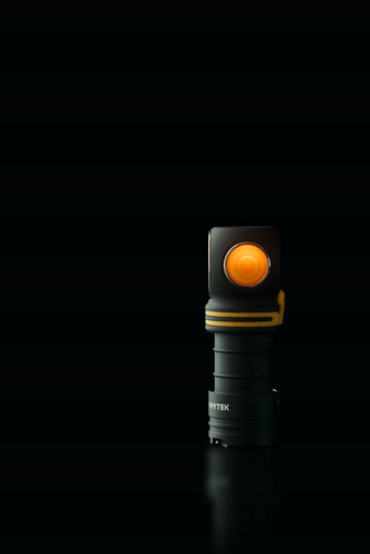 Armytek - Перезаряжаемый светодиодный фонарь / налобный фонарь Elf C1 - теплый свет - 930 лм - F05003W - Налобные фонари