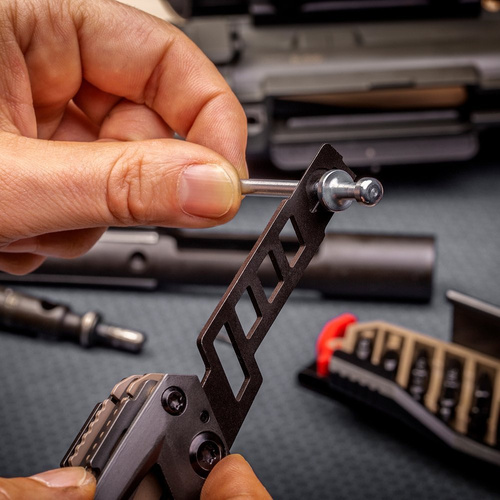 Real Avid - Багатофункціональний мультитул для чищення карабінів AR15 Gun Tool AMP™ - AVGTAMP-AR - Багатофункціональні ножі