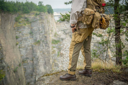 Штани тактичні - Helikon - Штани для вулиці Hybrid Outback Pants® - DuraCanvas® - Coyote / Taiga Green - SP-HOP-DC-1109A