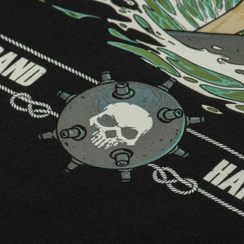 - Футболки - Одежда